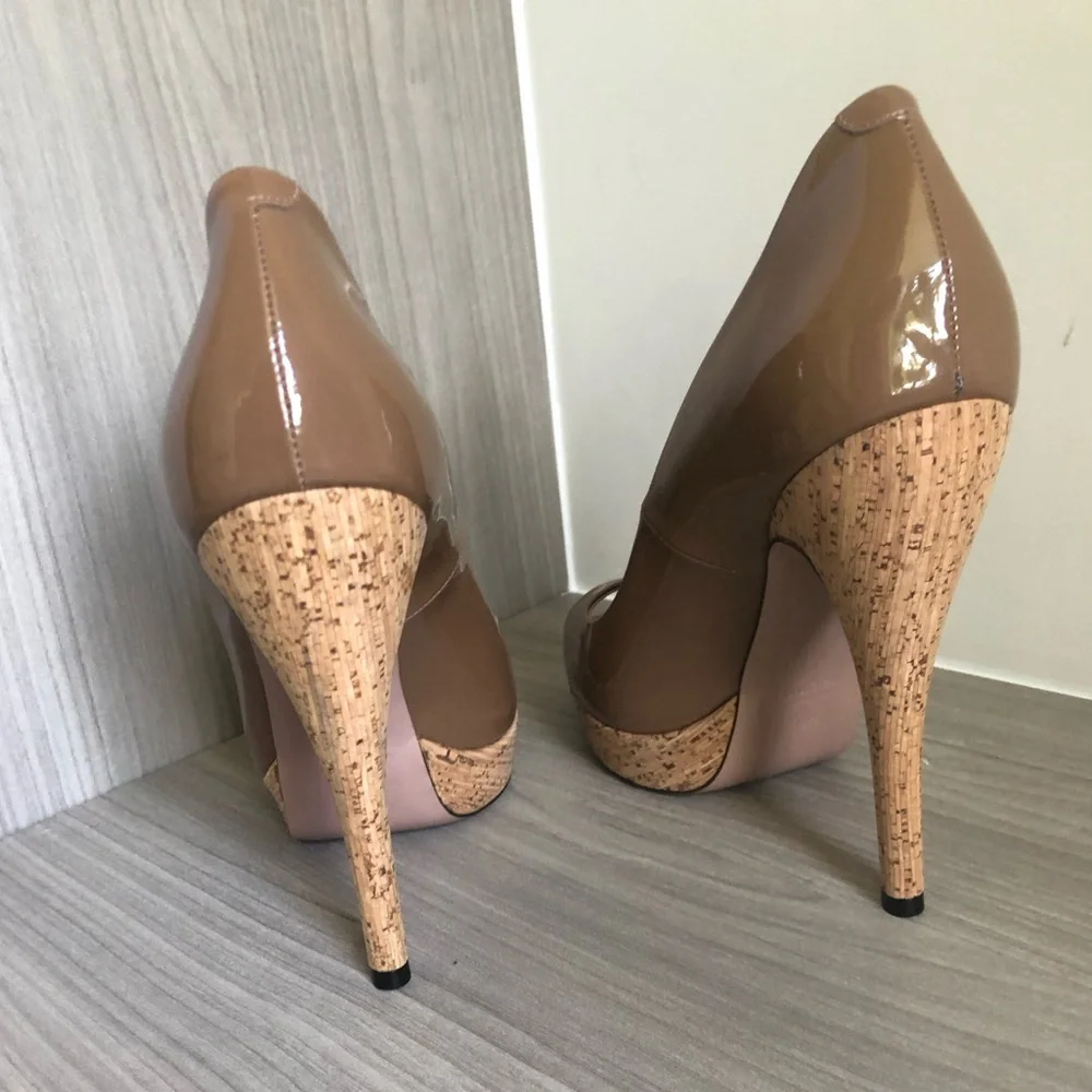 Gucci Women's Patent Leather Pink Tan Peep-Toe Heels - Picture 7 of 12